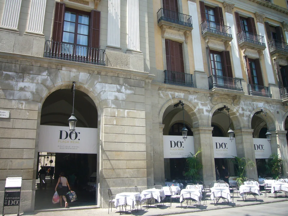 Hotel DO Plaça Reial historic boutique hotel building on Plaça Reial, Gothic Quarter Barcelona
